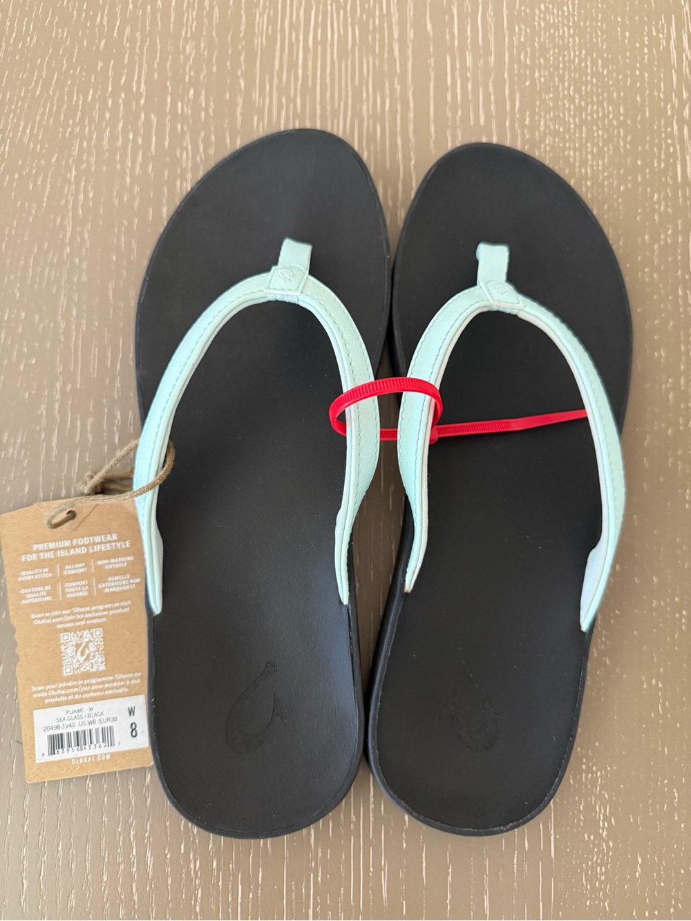 NWT OluKai Puawe Flip Flop Sandals Sea Glass Black Women's Size 8